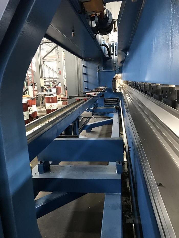 AHYW Yawei 10m sheet metal bending machine made in china factory